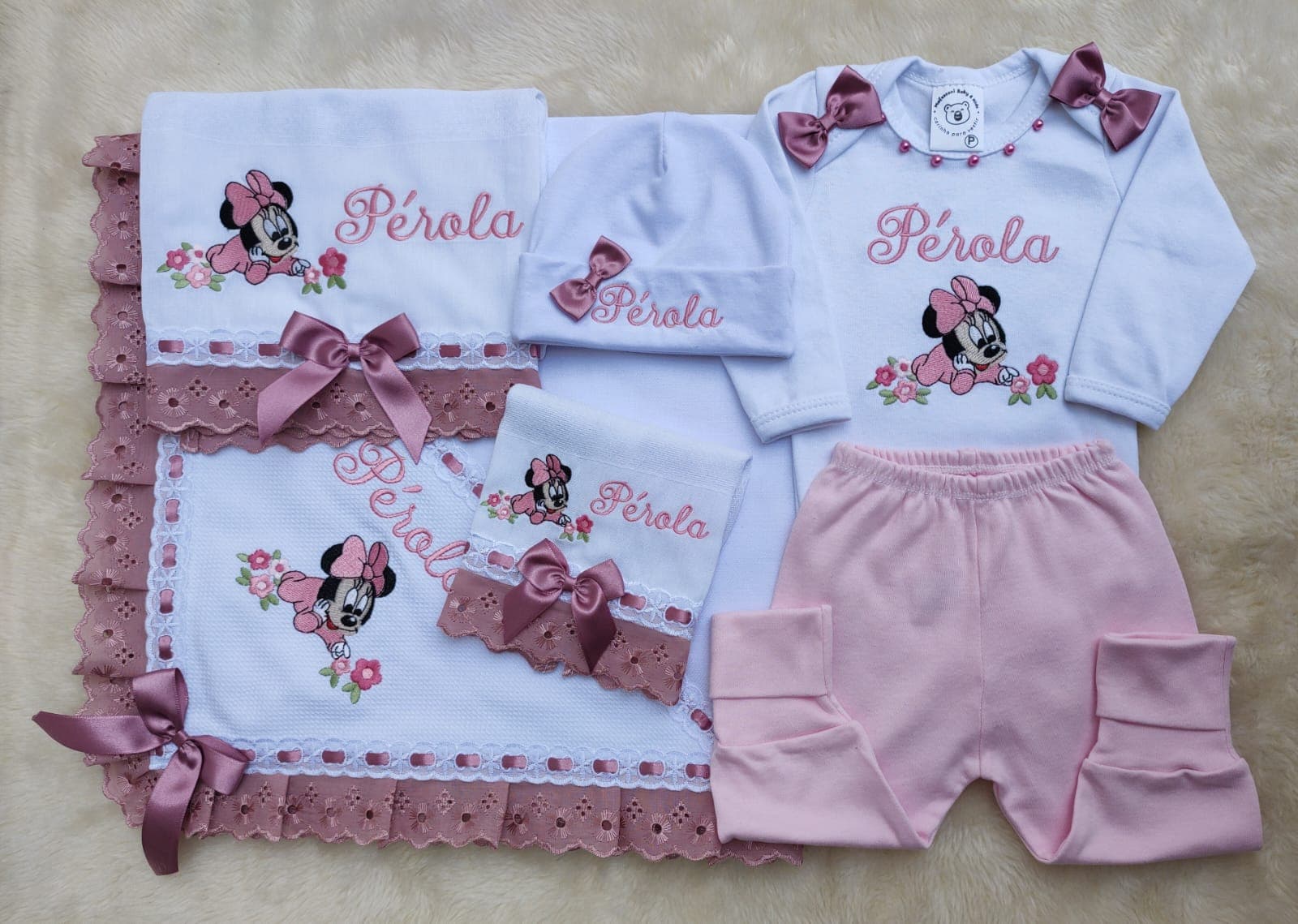 Minnie Rosé · Kit Manta