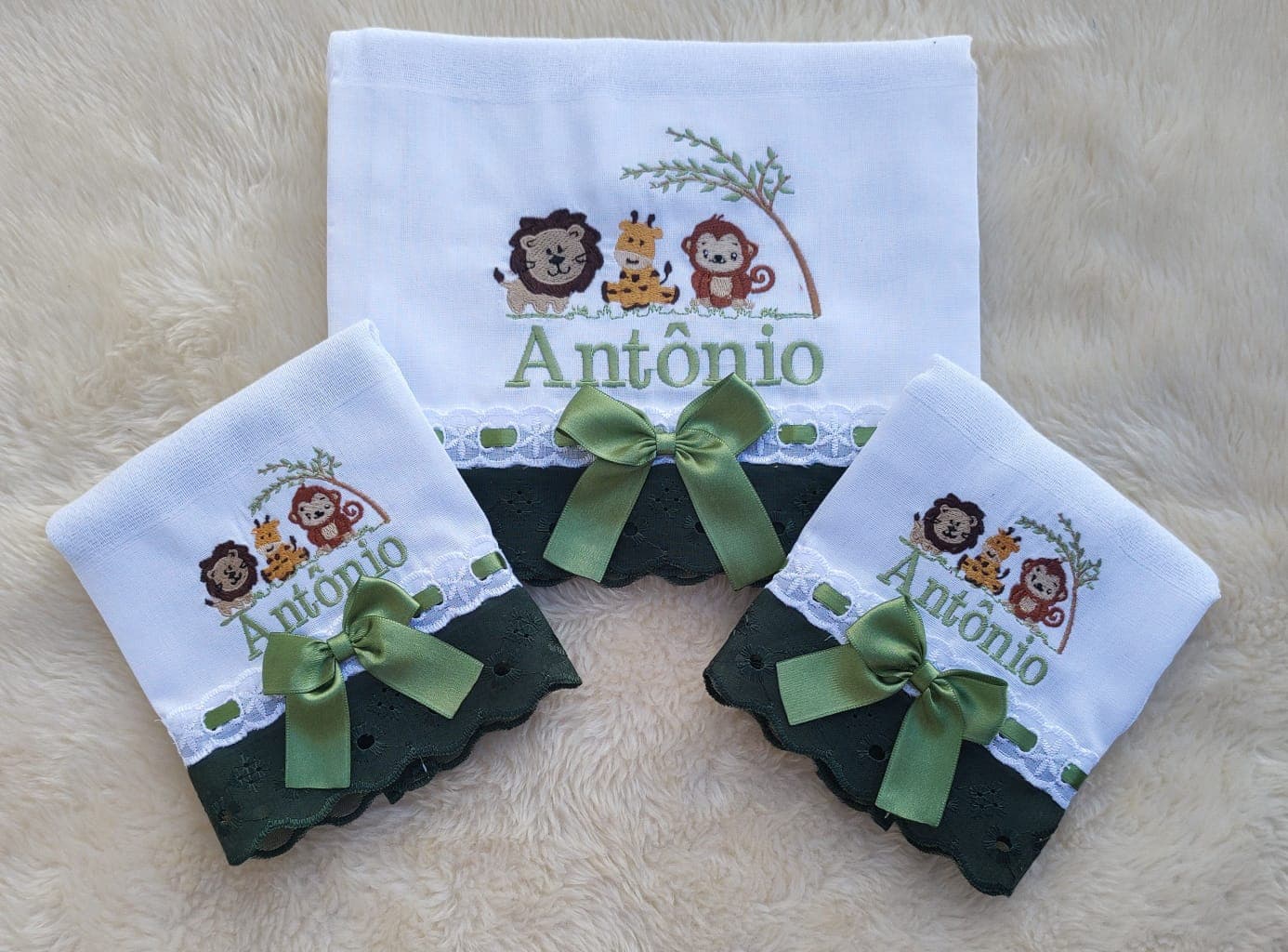 Jardim Encantado Militar · Kit Fraldas